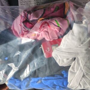 Mixed Clothing Bundle of 6 - Various Sizes